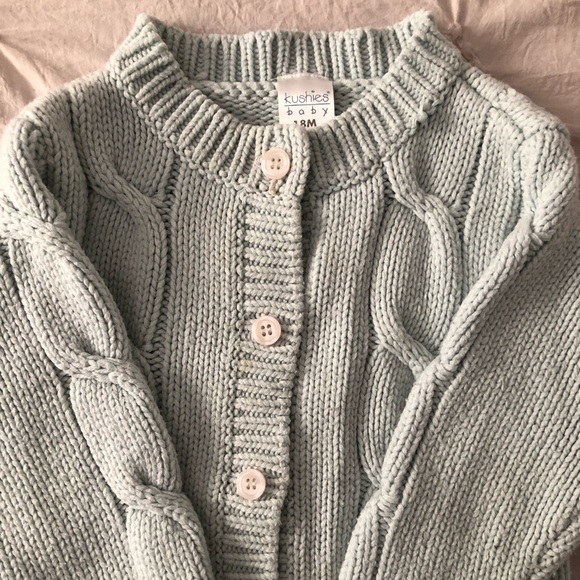 Super warm and cozy toddler sweater ✨ - Picture 2 of 5